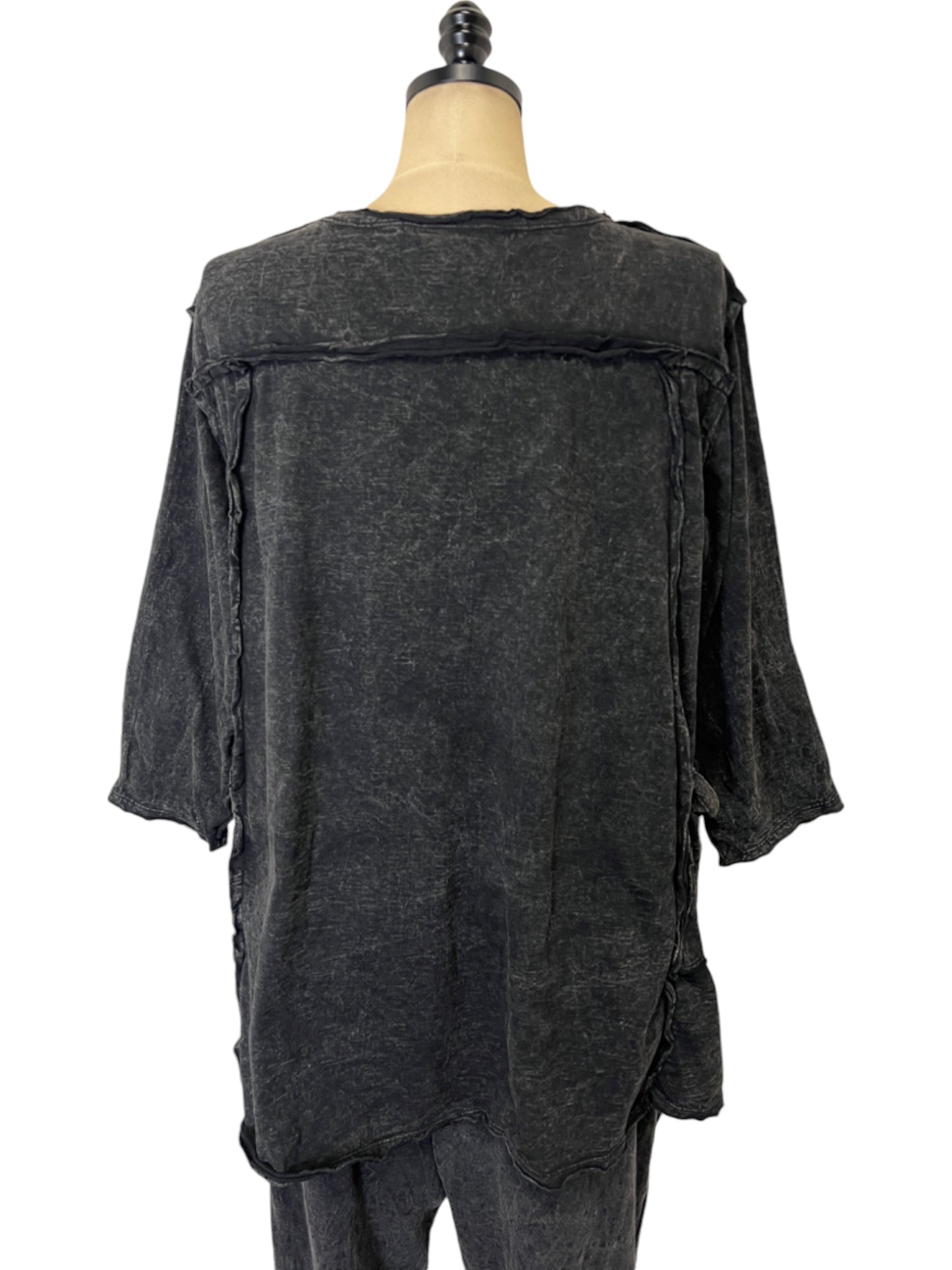 Tunic Tee Long Sleeve in Faded Black