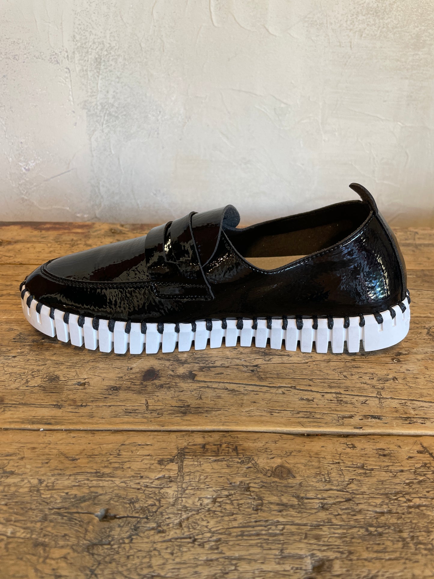 Tulip Loafer in Vegan Patent Leather