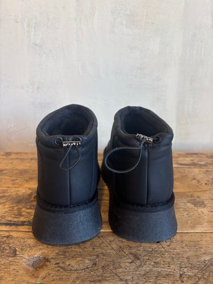 Quilted Puffy Boot in Black