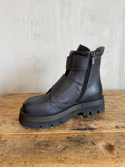 Londra Double Velcro Boot