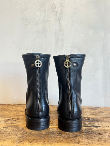 Fiorentini + Baker Evend in Kurni Nero