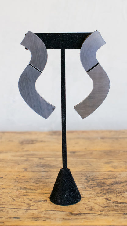 Mies Earrings in Silver