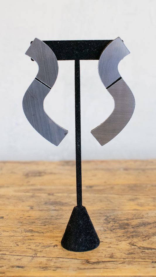 Mies Earrings in Silver