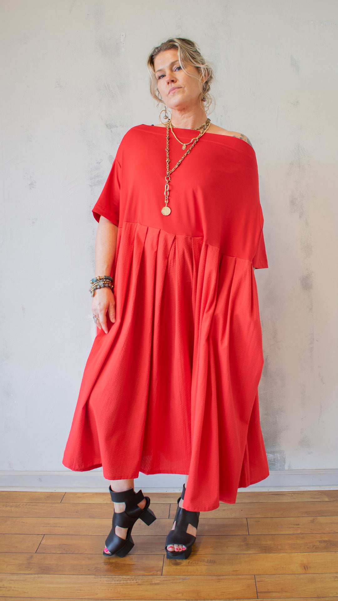 Norella Dress in Red