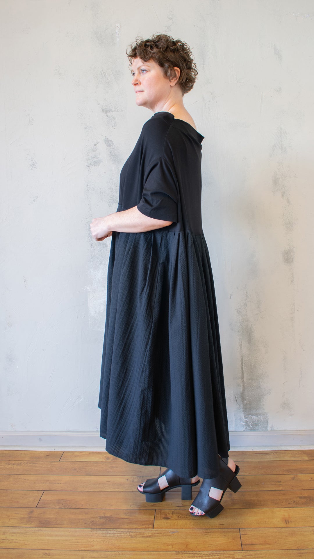 Norella Dress in Black