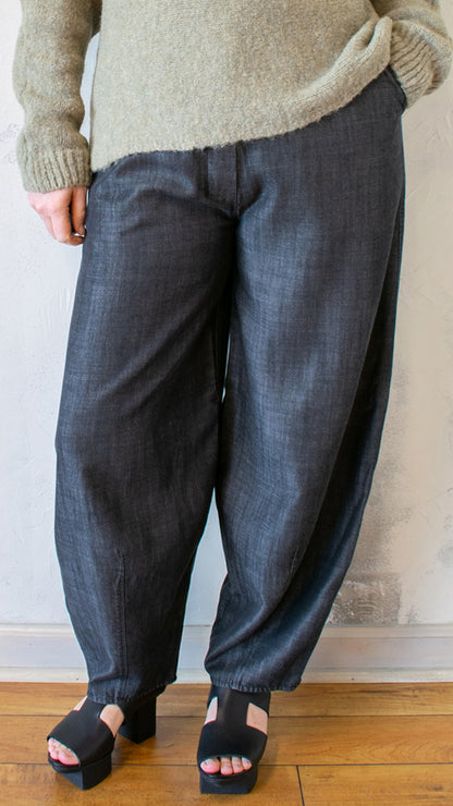 Chambray Barrel Pant