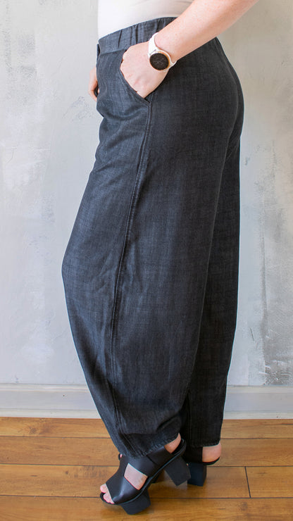 Chambray Barrel Pant