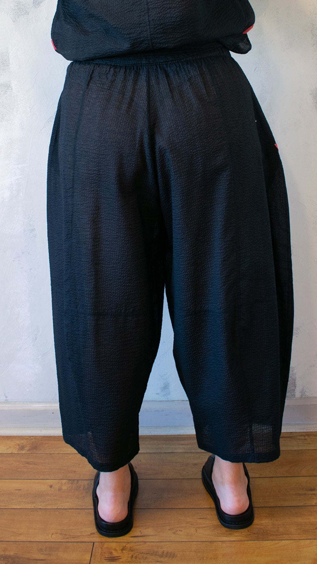 Exaggerated Barrel Pant in Seersucker
