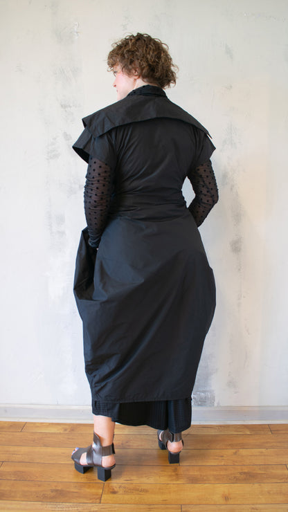 Alda Dracket in Preto