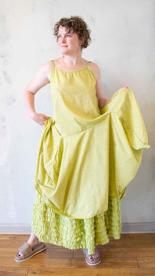 Long Pinwheel Slip in Pear Bird