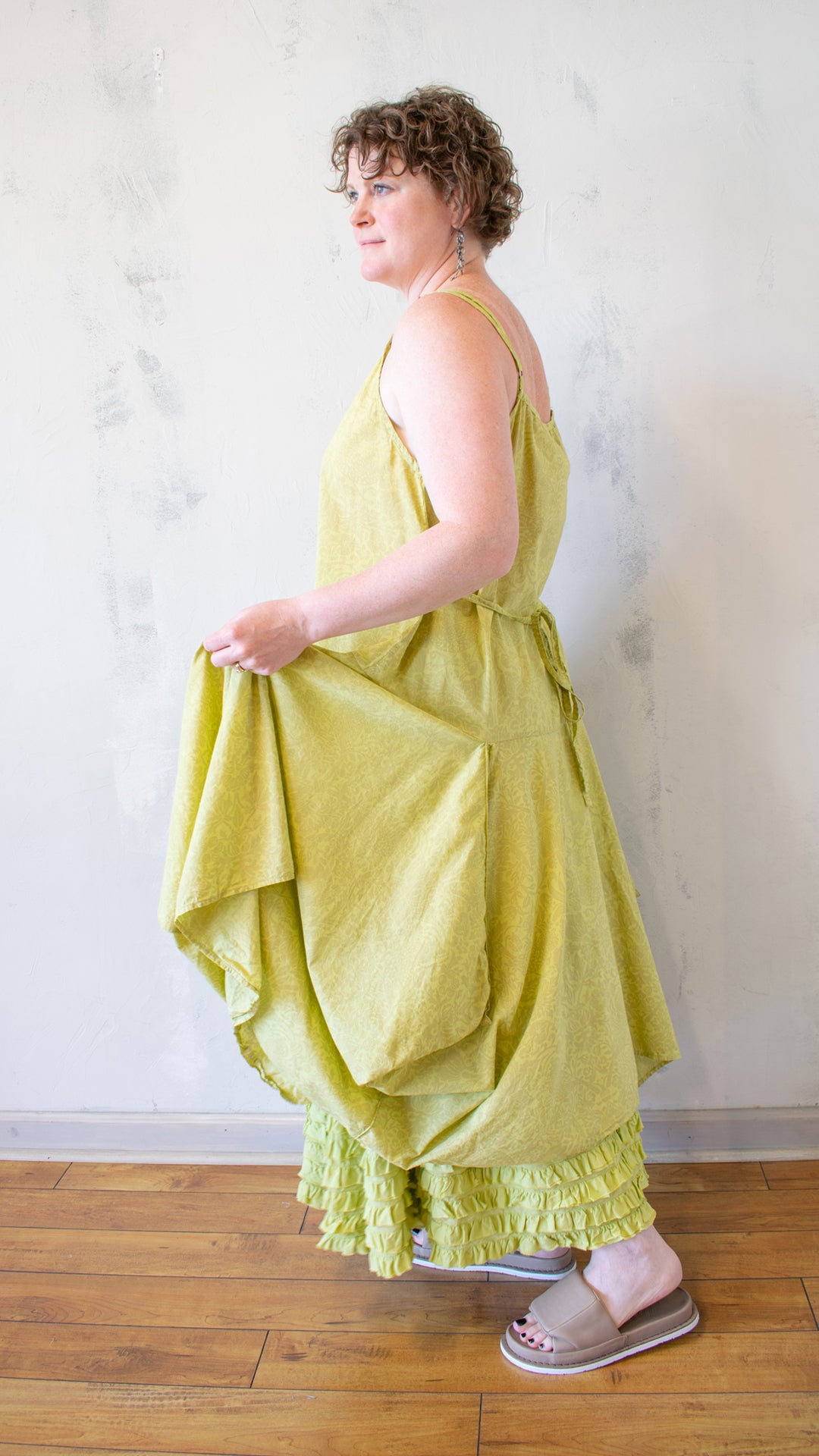 Long Pinwheel Slip in Pear Bird