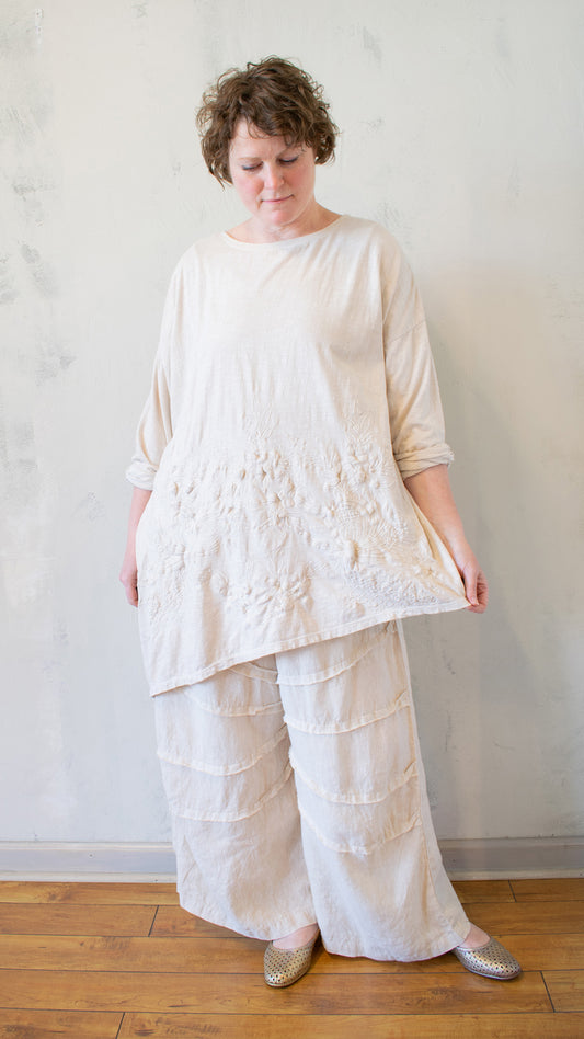 Thread Embroidery T-Shirt Long Sleeve in Alabaster
