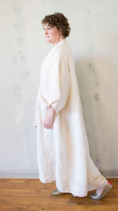 Embroidered Kimono in Alabaster