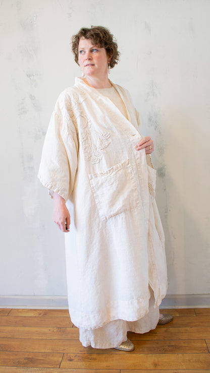 Embroidered Kimono in Alabaster