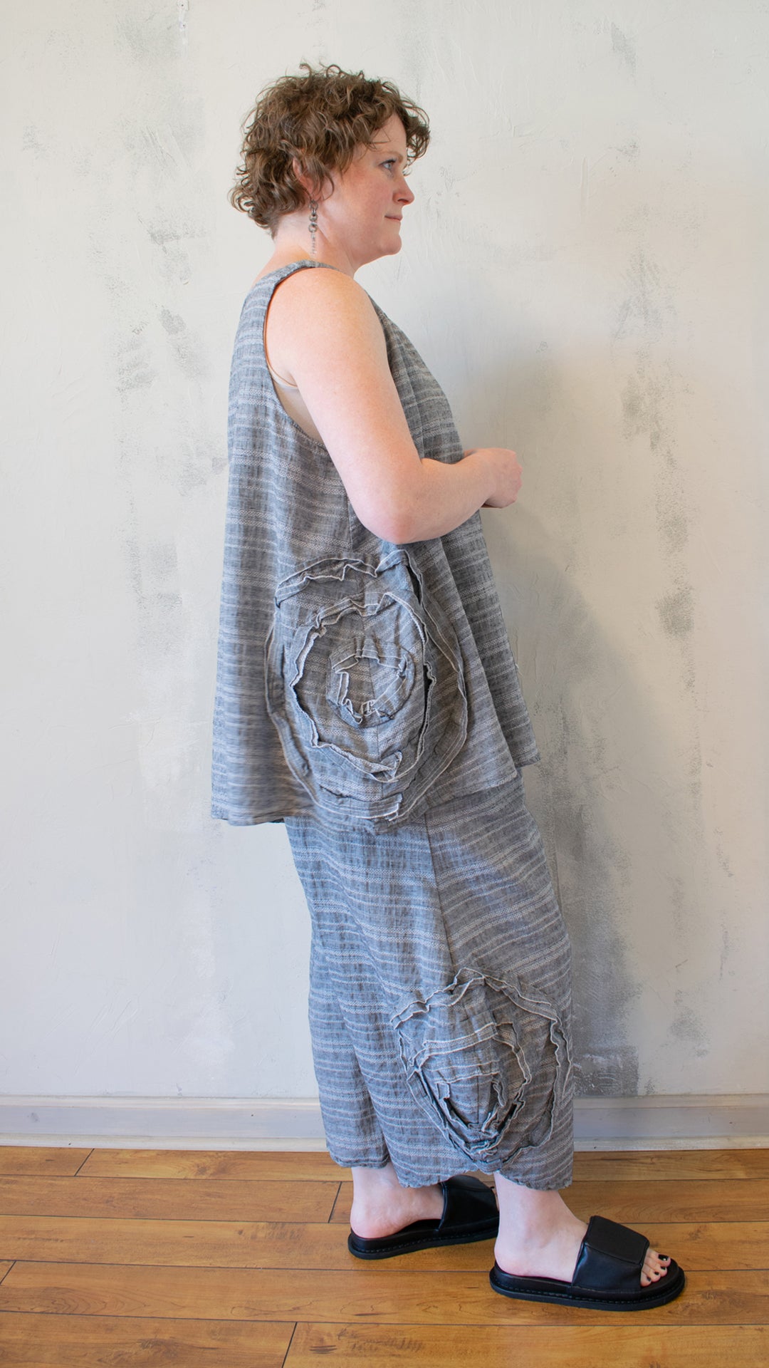 Cabbage Rose Tank in Faded Black