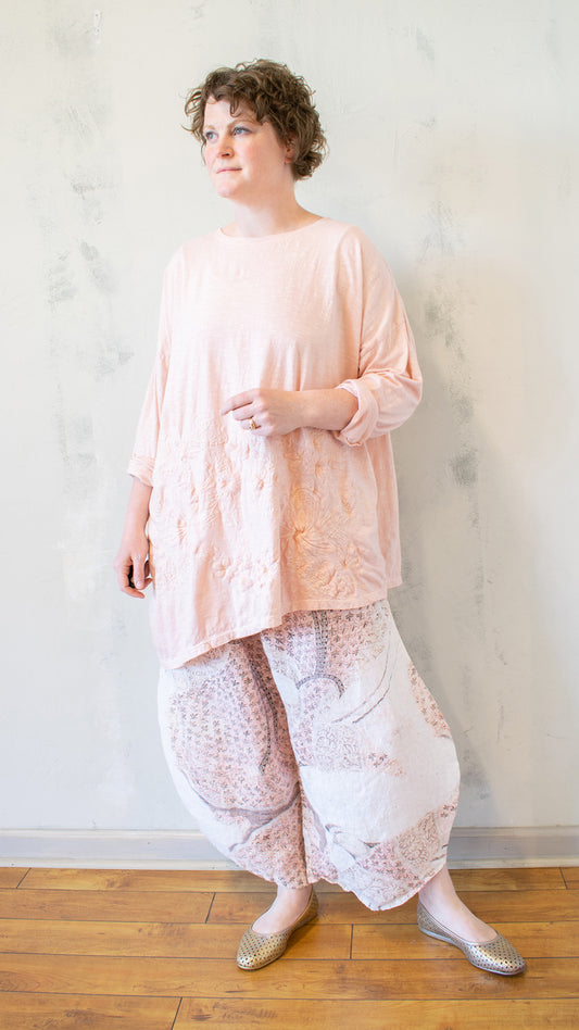 Thread Embroidery T-Shirt Long Sleeve in Shell