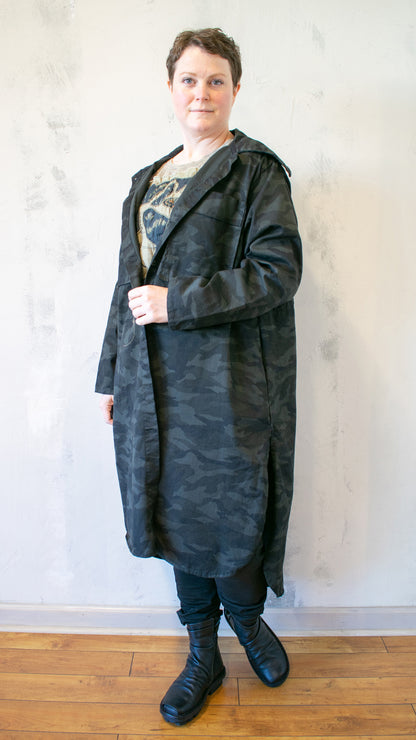 Lumberjack Coat in Black Camo
