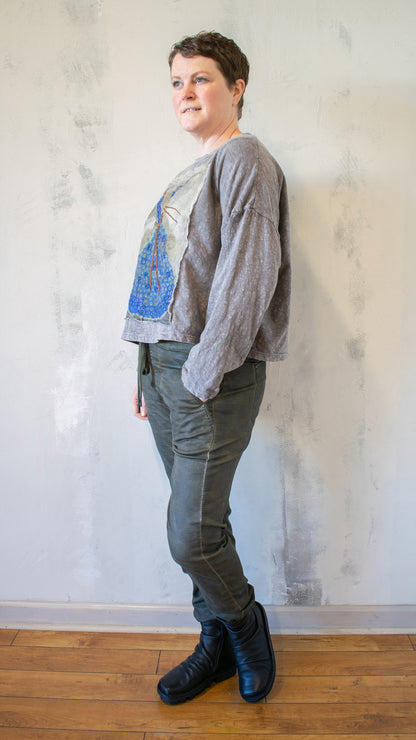 Crop Folklore T-Shirt Long Sleeve in Ash