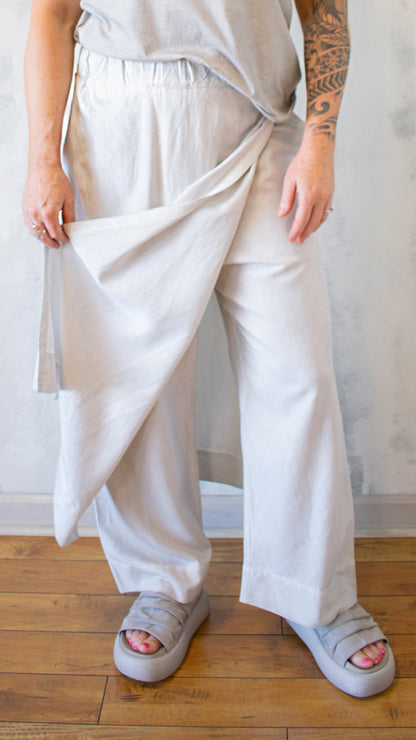 Mineral Wash Wide Leg Apron Pant in Cloud