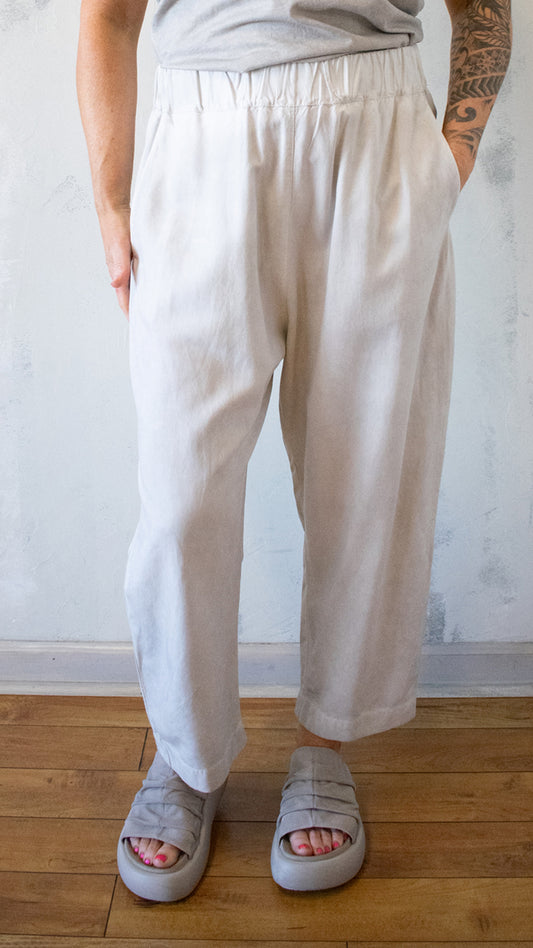 Mineral Wash Relaxed Trouser in Cloud