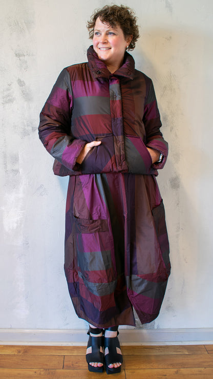 Stripe Puffer Jacket in Dark Scarlet