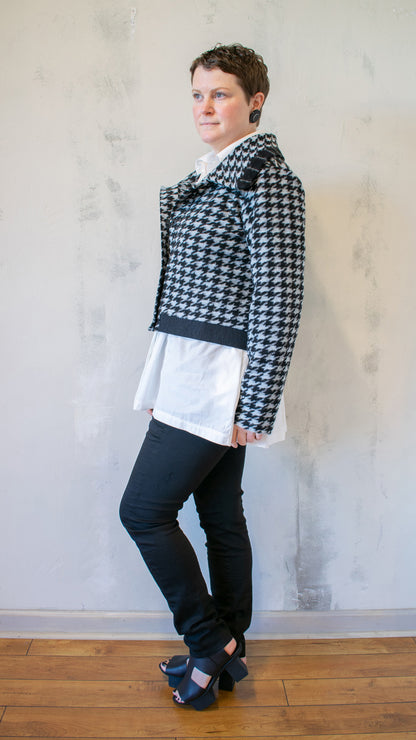 Cropped Houndstooth Jacket