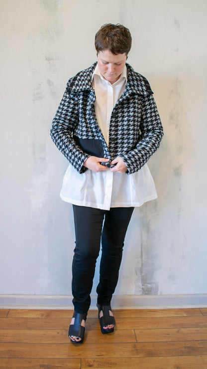 Cropped Houndstooth Jacket