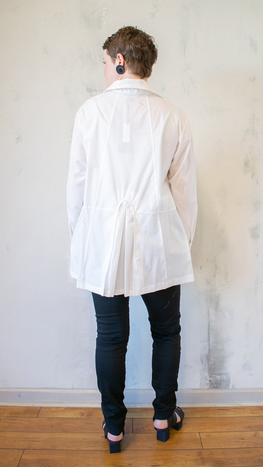 Panel White Button Up