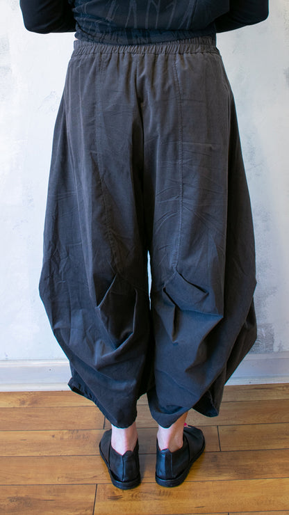 Tuck Lantern Cord Pant (Multiple Colors)