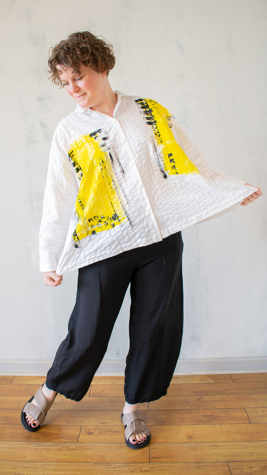 Mandarin Swing Button Down – Yellow Abstract