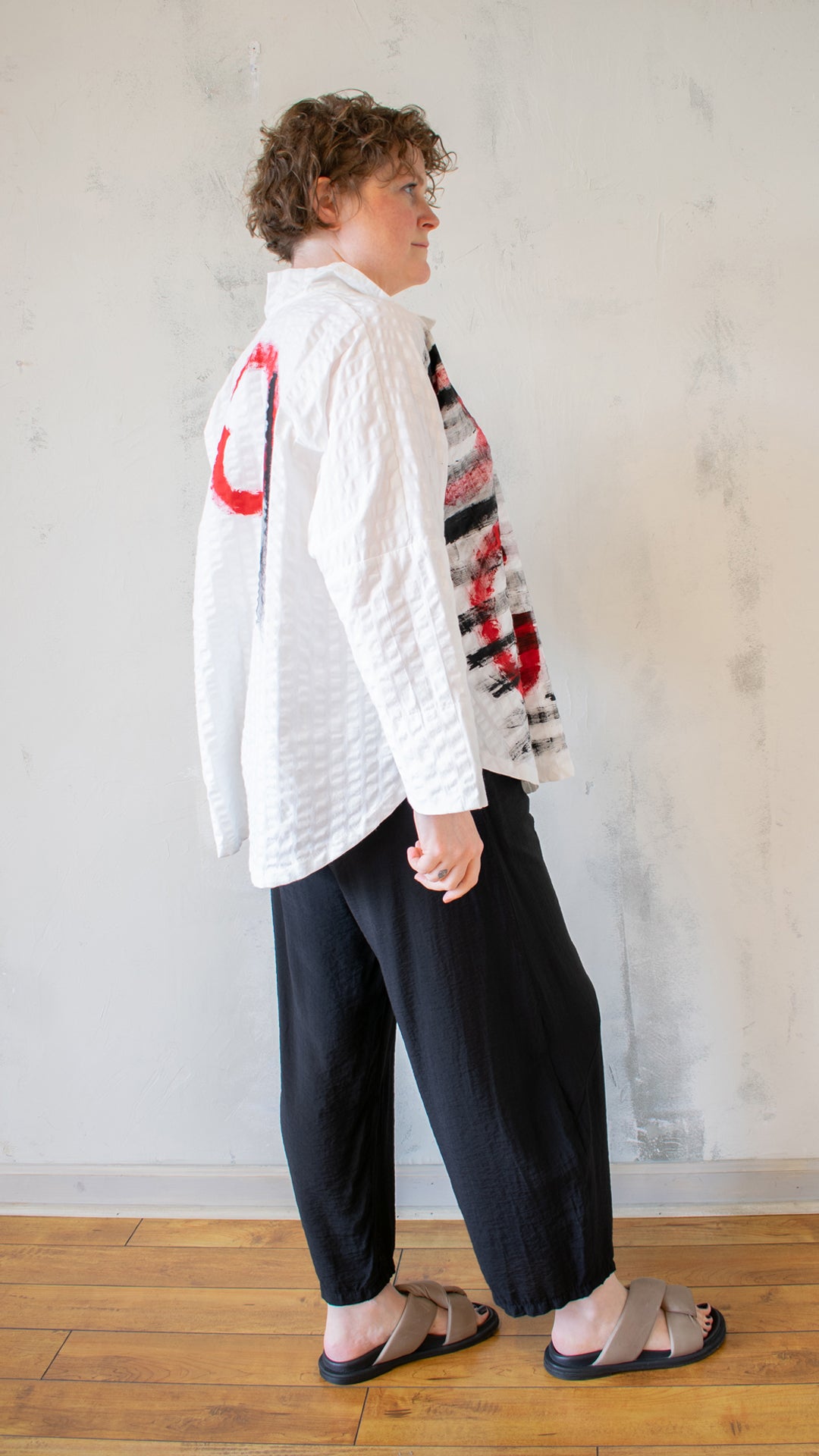 Circular Button Down – Red Abstract