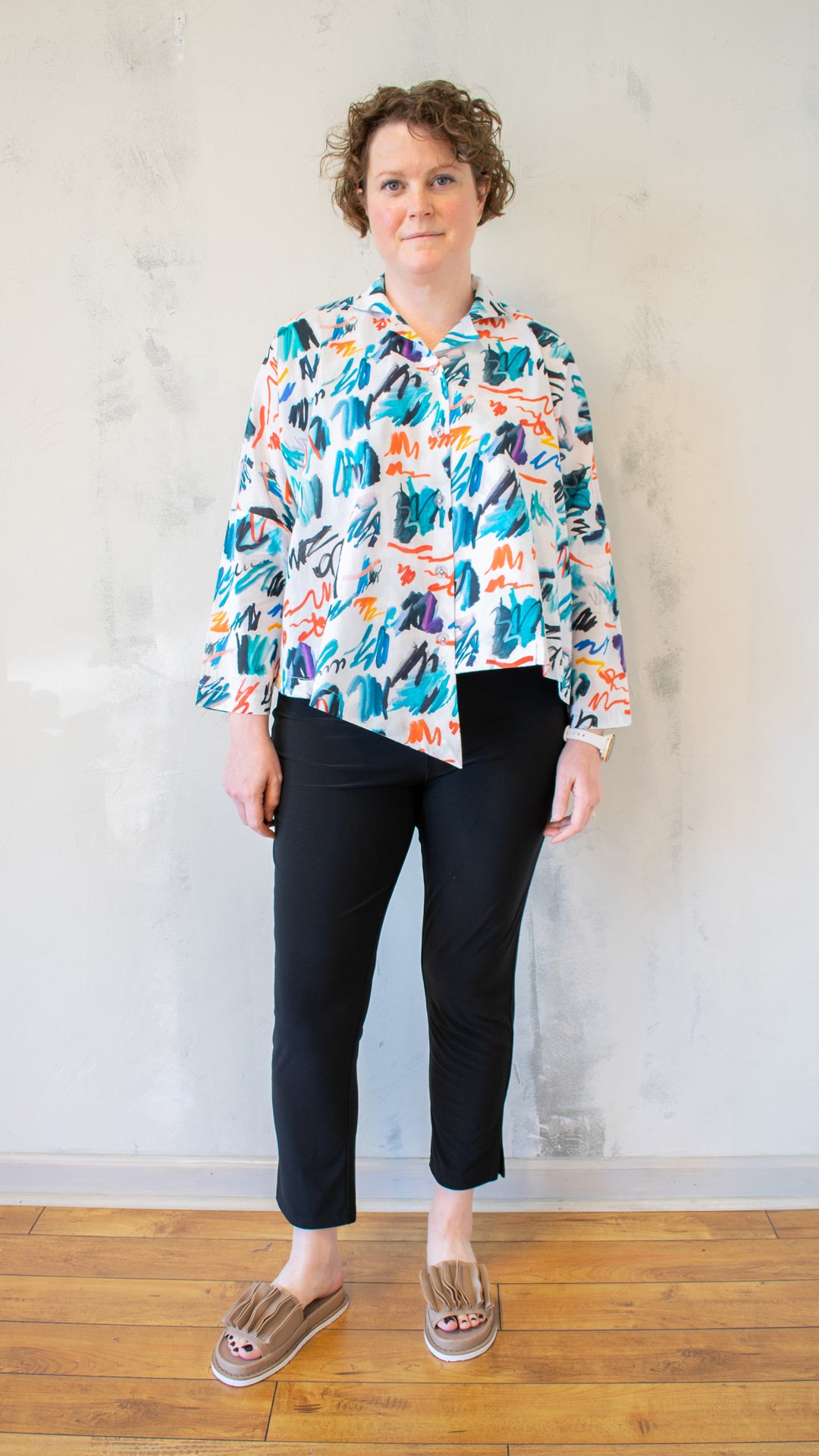 To-Go Swing Button Up