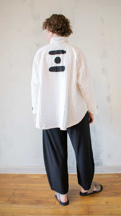 Circular Button Down – Black & White Abstract