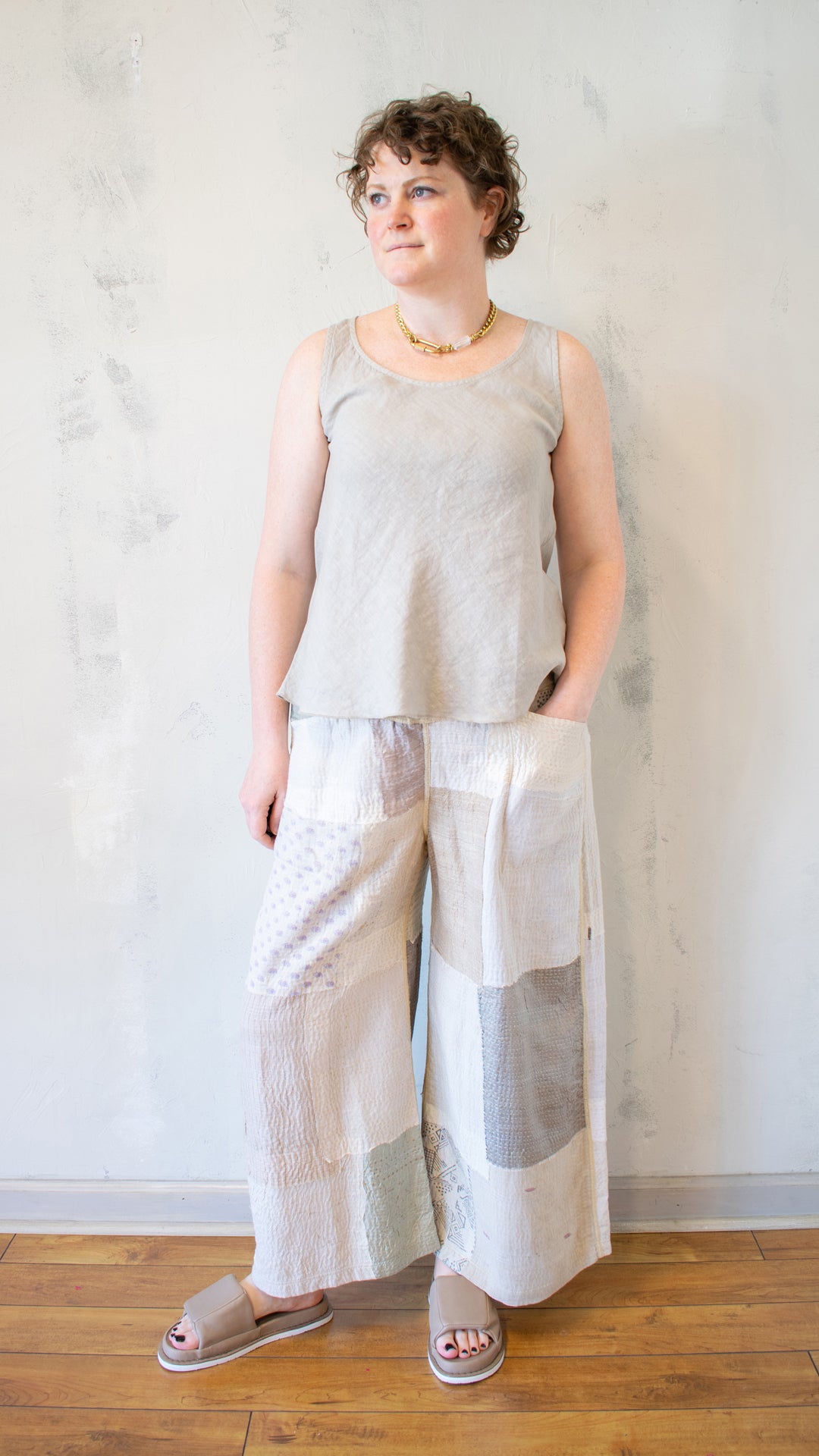 Mid Rise Wide Leg Pant in Cream