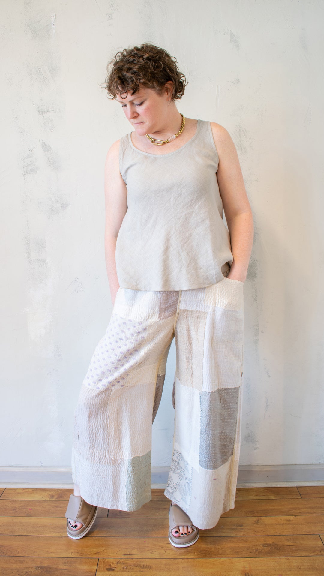 Mid Rise Wide Leg Pant in Cream
