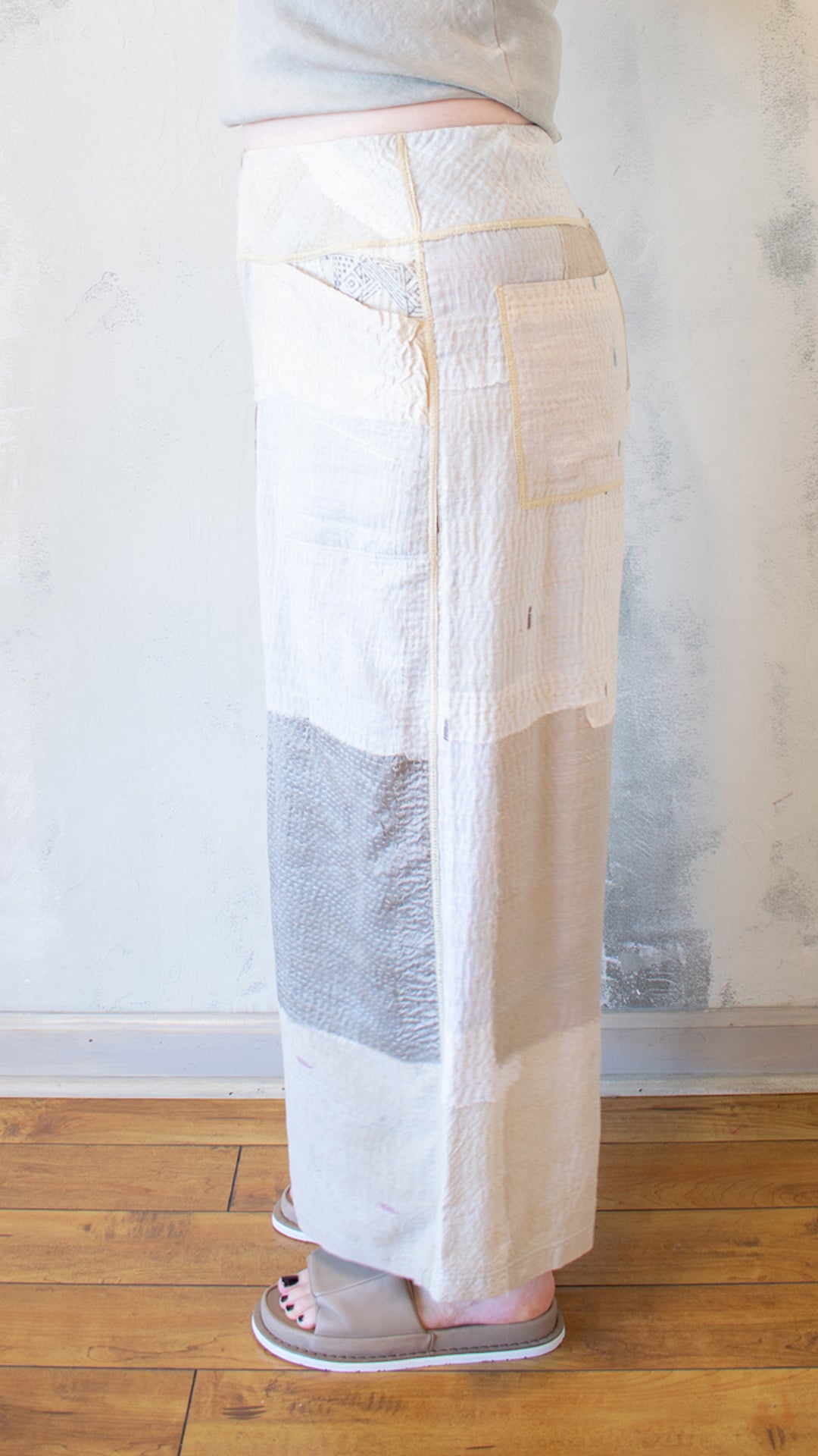 Mid Rise Wide Leg Pant in Cream