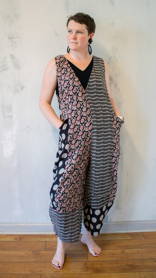 RK2622-CBLKL ROSEBUS BBBK KANTHA V-NECK JUMPER