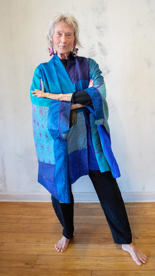 JS4323-CBLUA JACQUARD SILK KANTHA DOUBLE COLLAR PONCHO