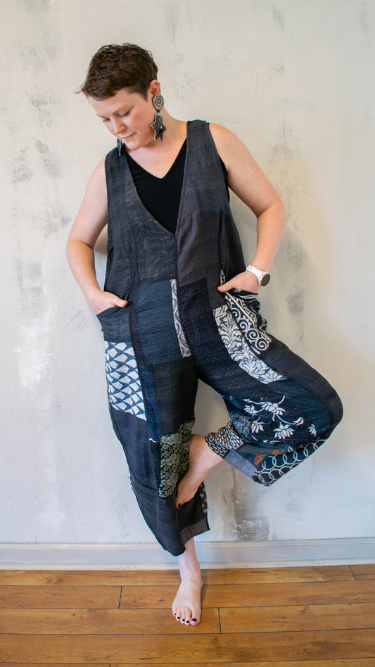 VINTAGE BOTTOM PRINT KANTHA V-NECK JUMPER