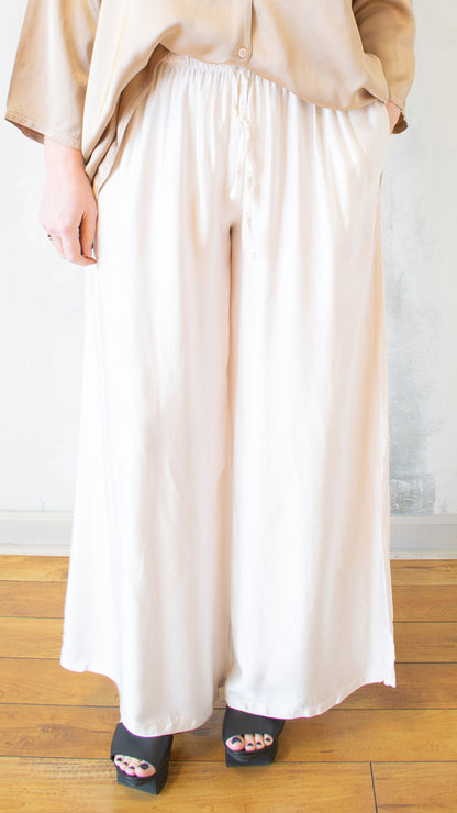 Silky Wide Leg Pant