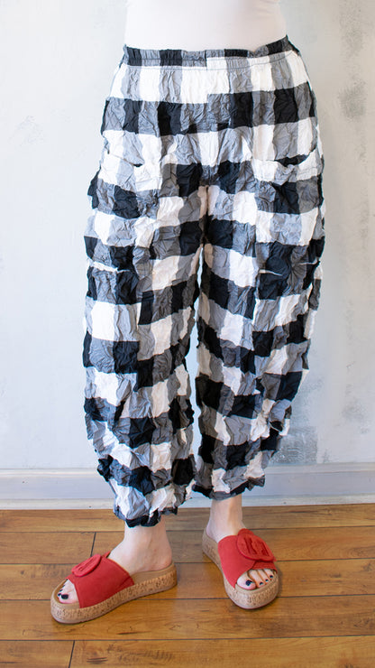 Crinkle Barrel Pant in Buffalo Check