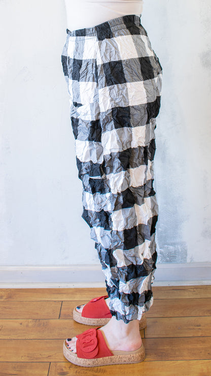 Crinkle Barrel Pant in Buffalo Check