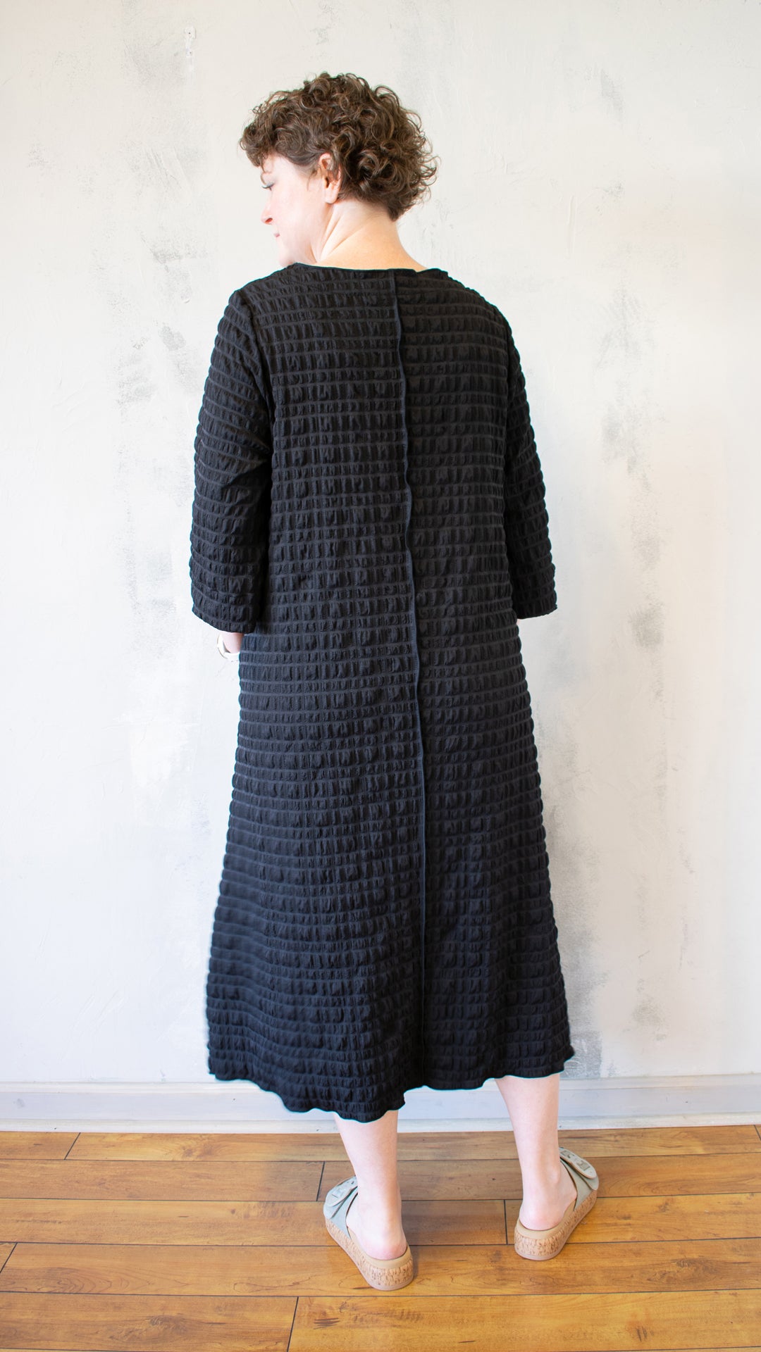 Pucker Dress in Black