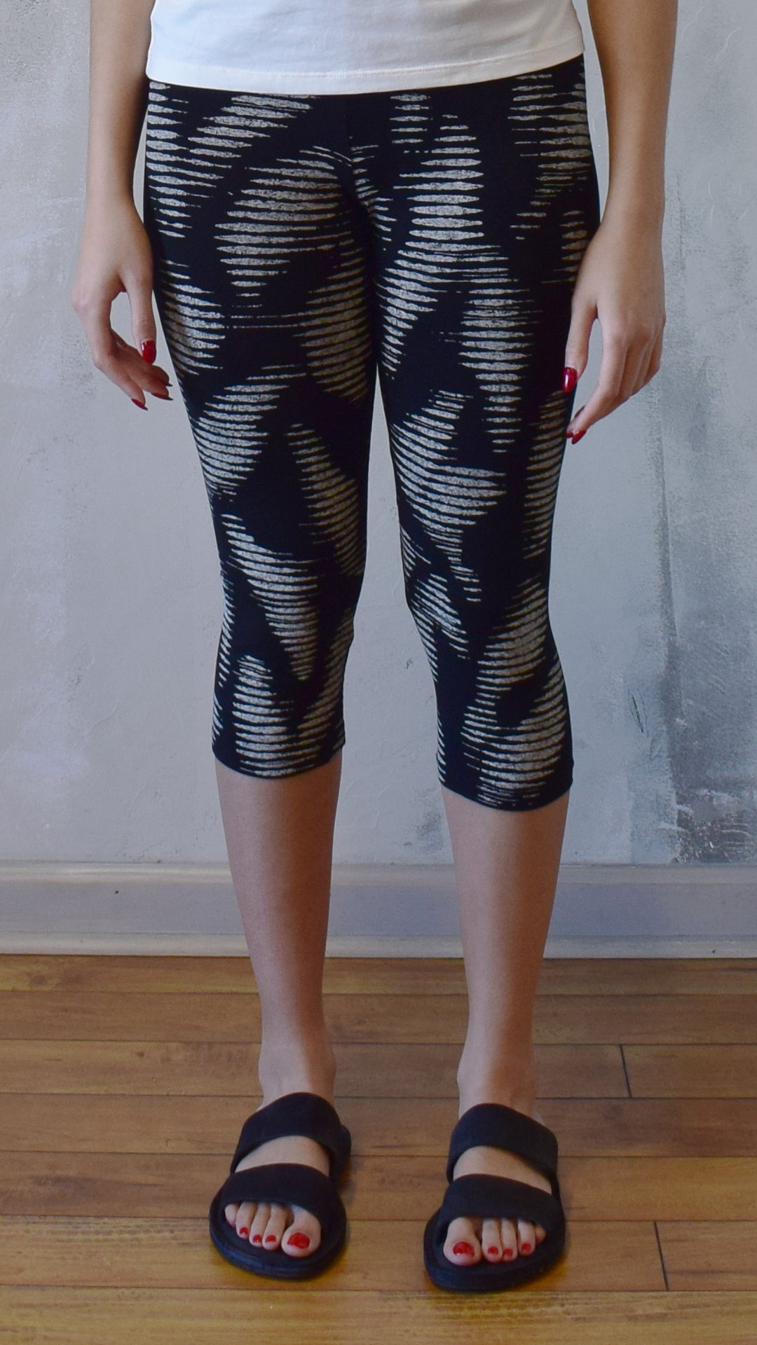 Crop Legging (Multiple Colors)