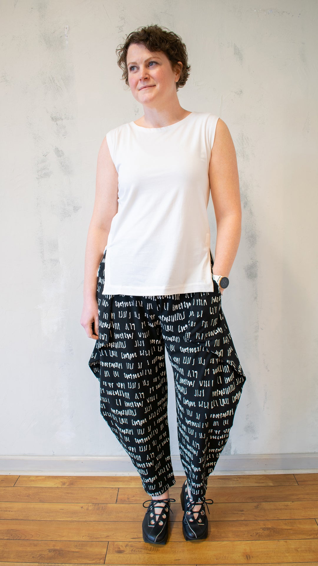 Vented Hem Tank (Multiple Colors)