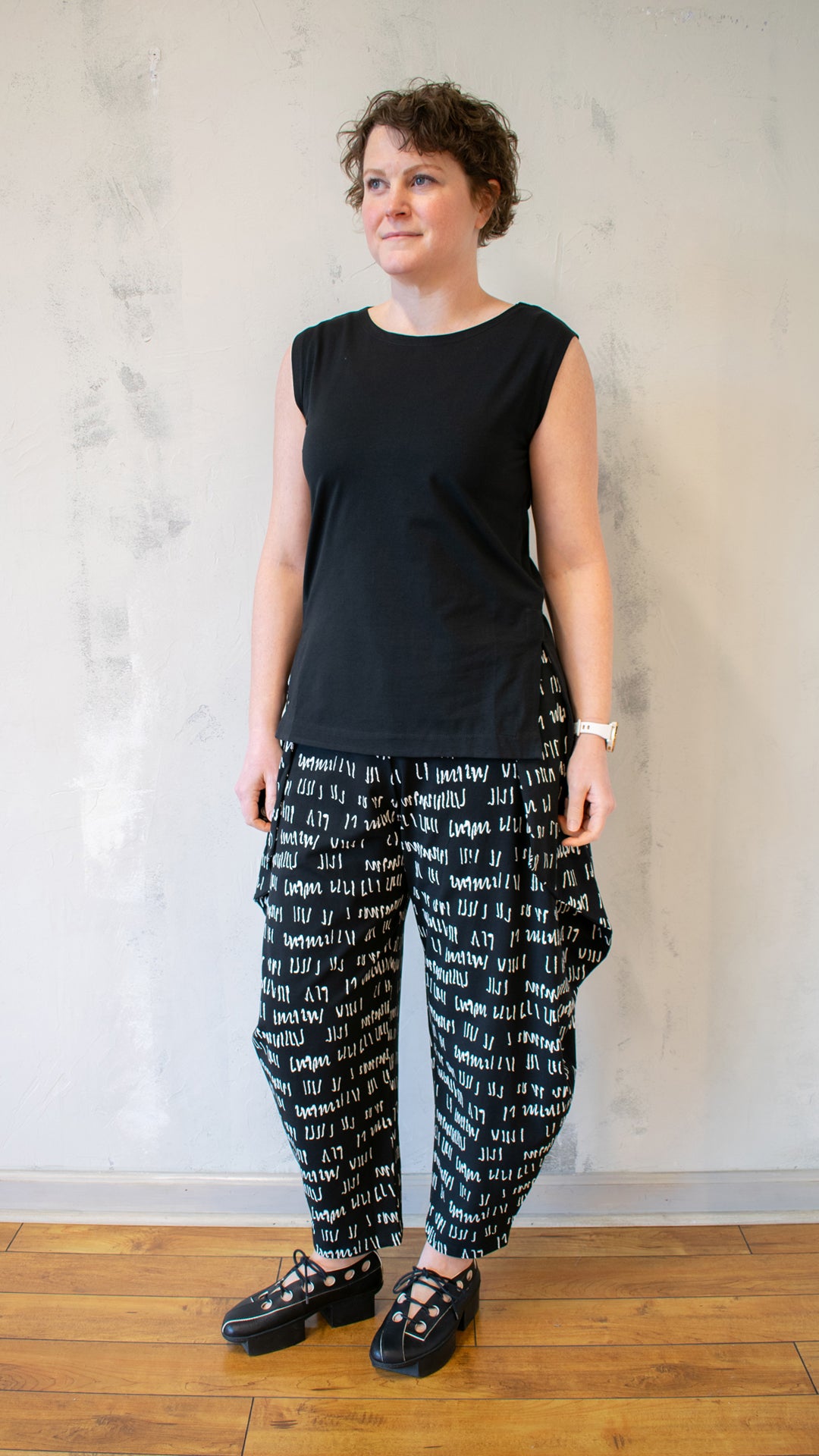 Vented Hem Tank (Multiple Colors)