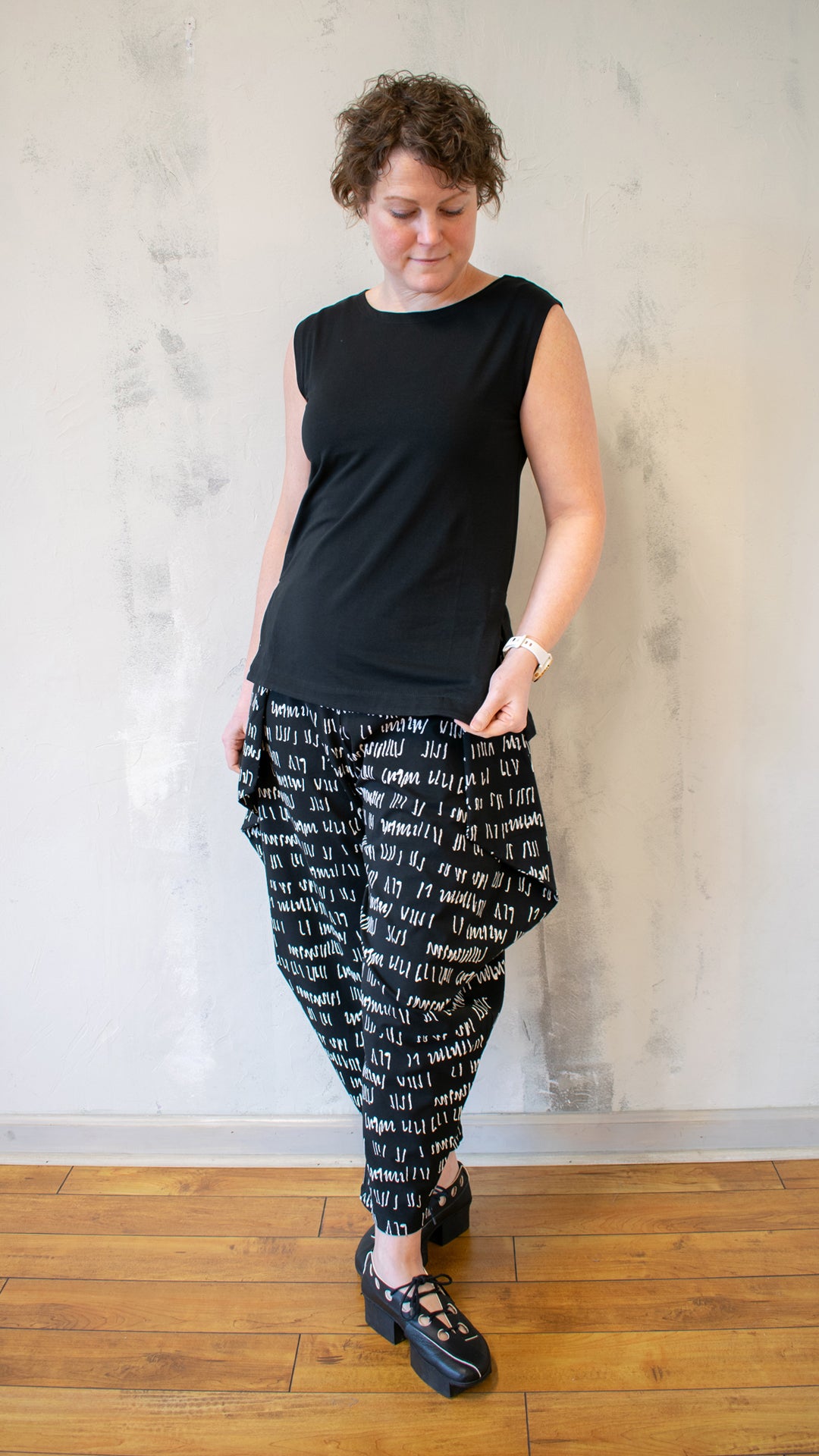 Vented Hem Tank (Multiple Colors)