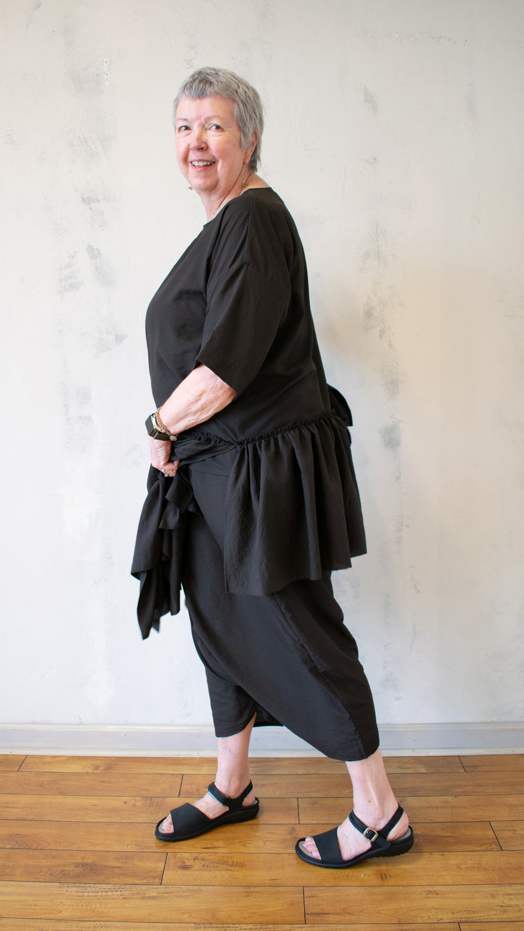 Schon Tunic (Multiple Colors)