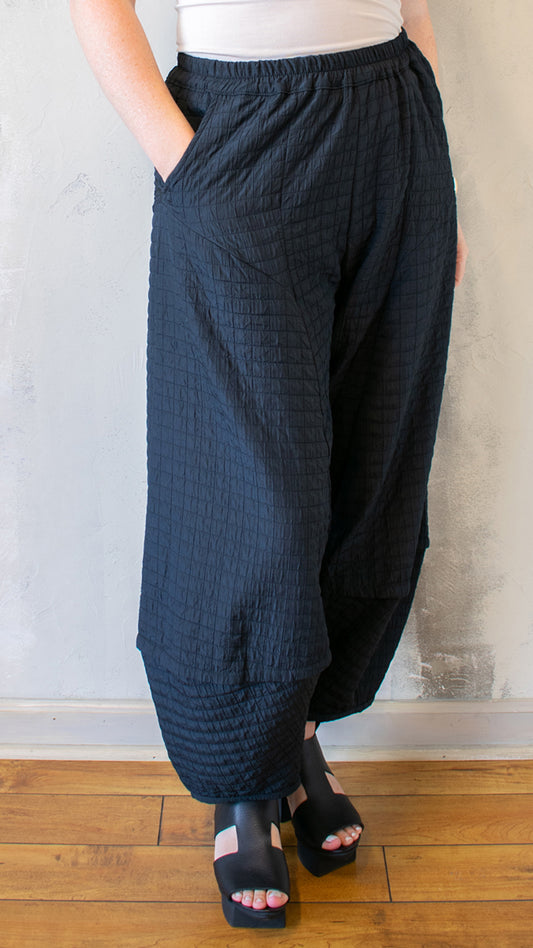 Magical Pant in Black