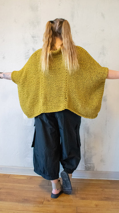 Bran Sleeveless Pullover (Multiple Colors)